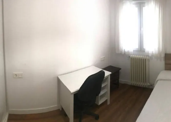 Avenida De Portugal Апартаменты